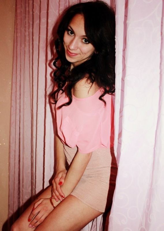 Нина, 22